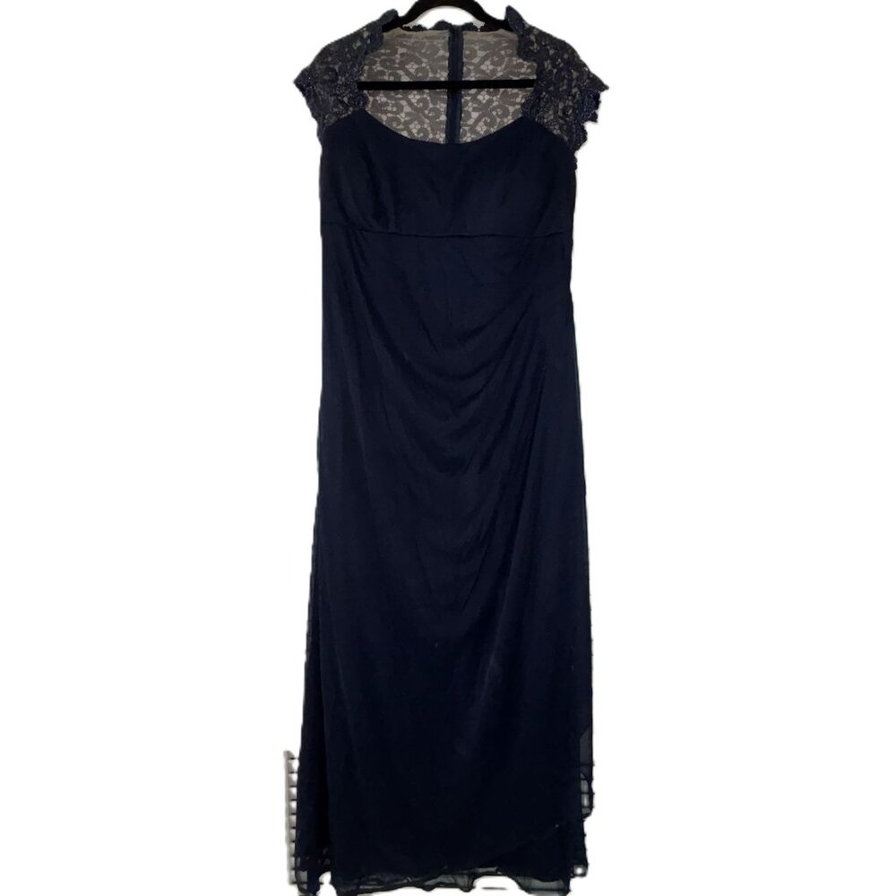 Xscape Navy Blue Lace Cap Sleeve Ruched Formal Gown - 14W